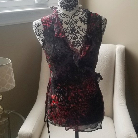 Silk wrap around sleeveless blouse - Picture 2 of 10